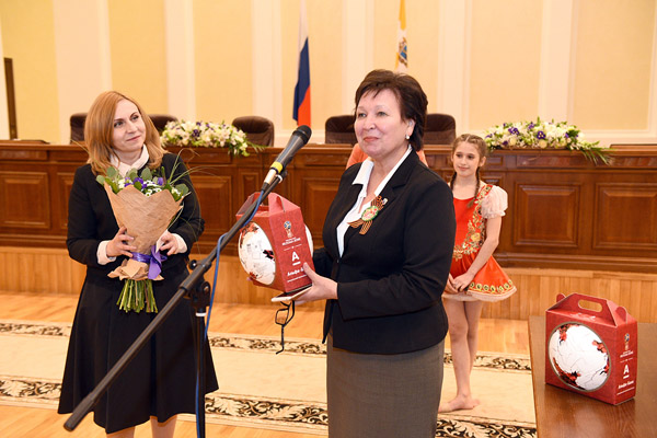 В зале заседаний Правительства Ставропольского края состоялась торжественная церемония награждения победителей регионального этапа «Золотой Меркурий» по итогам 2016 года