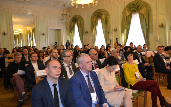 В рамках мероприятия по вручению членских билетов в СПб ТПП награждены победители регионального этапа конкурса «Золотой Меркурий»